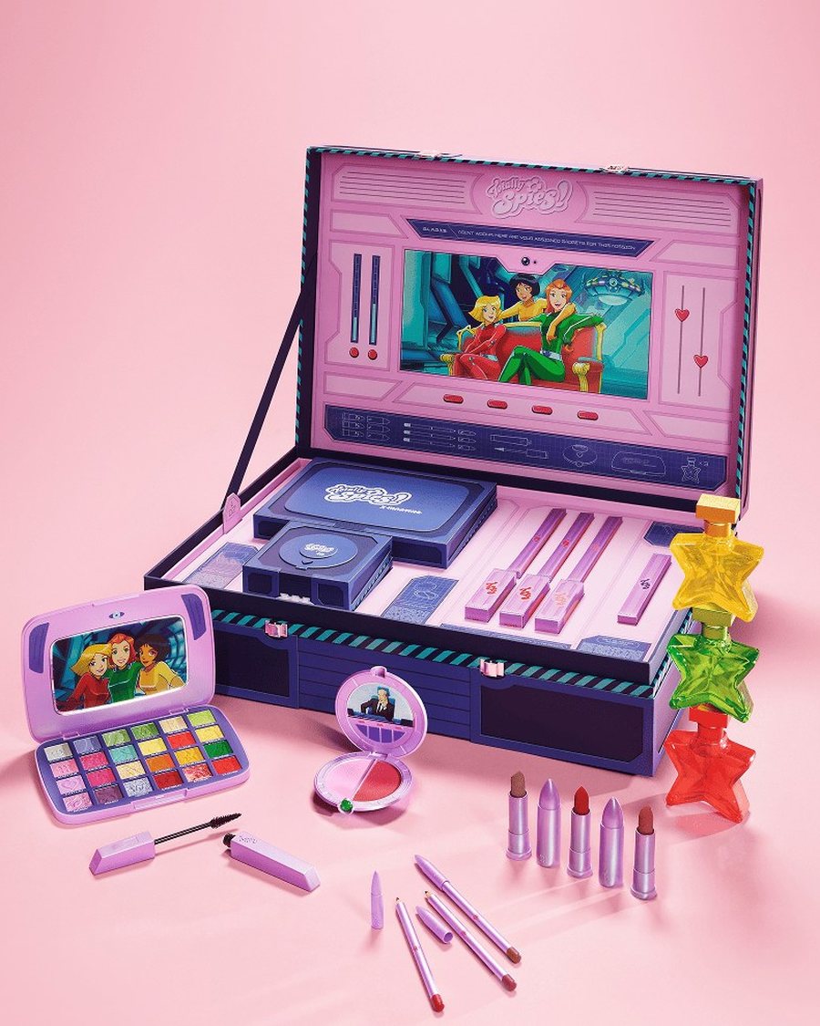 La mallette et les onze produits du coffret